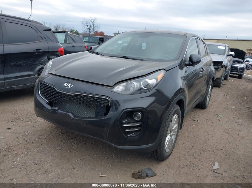 VIN KNDPMCAC9K7504716 2019 KIA SPORTAGE LX