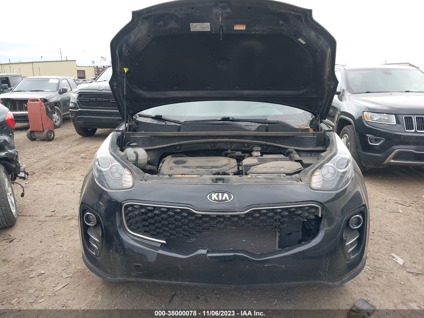 VIN KNDPMCAC9K7504716 2019 KIA SPORTAGE LX