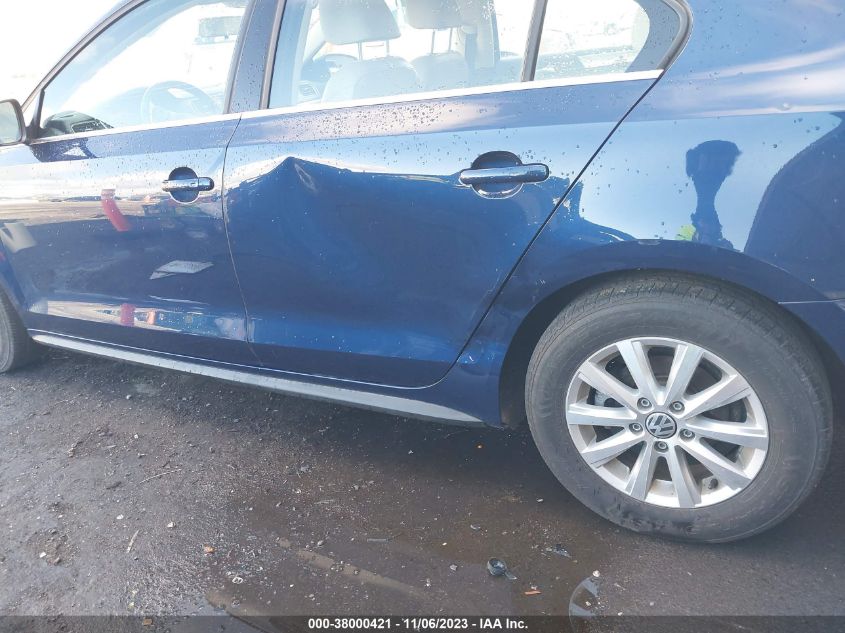 2014 VOLKSWAGEN JETTA HYBRID SE 3VW637AJ8EM233711