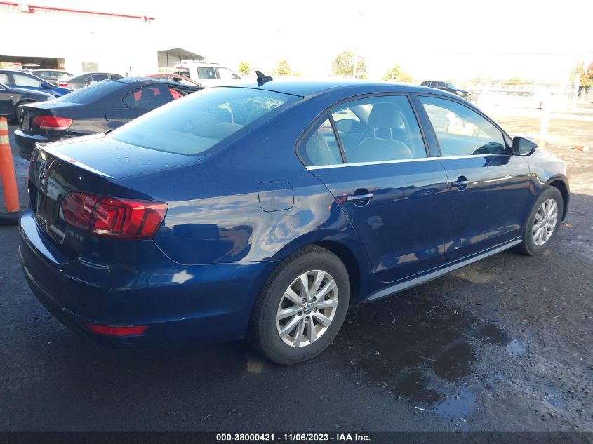 2014 VOLKSWAGEN JETTA HYBRID SE 3VW637AJ8EM233711