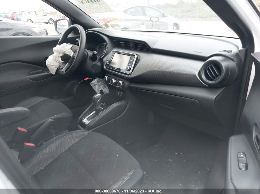 VIN 3N1CP5CU2JL535259 2018 NISSAN KICKS S