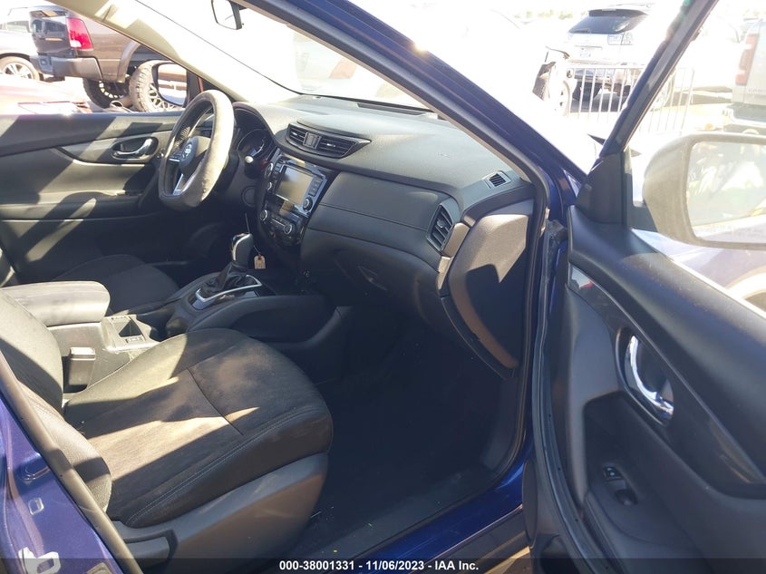 VIN KNMAT2MTXKP512645 2019 NISSAN ROGUE SV