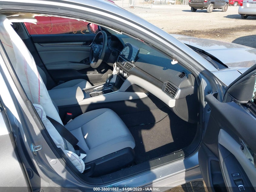VIN 1HGCV1F11KA008255 2019 HONDA ACCORD LX