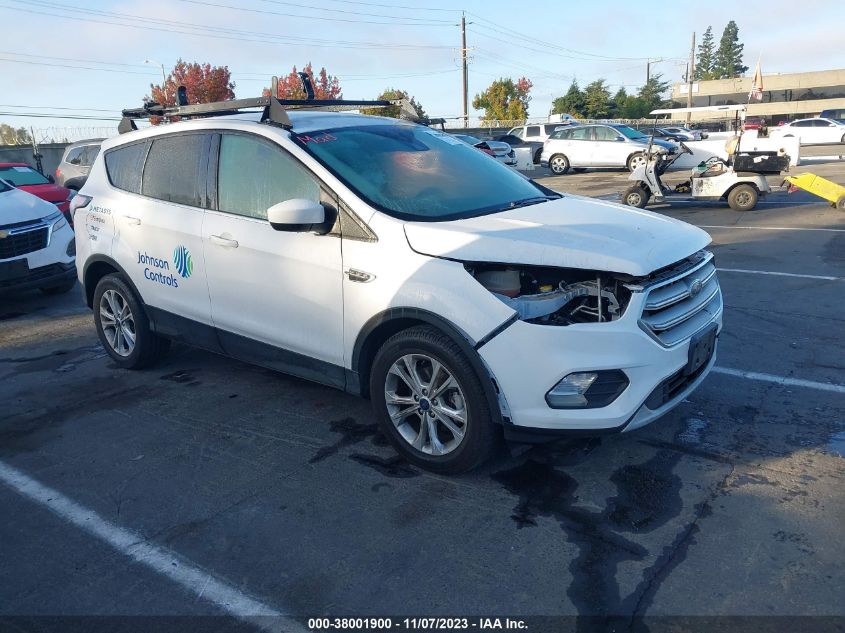 2018 FORD ESCAPE SE - 1FMCU0GD8JUD61170