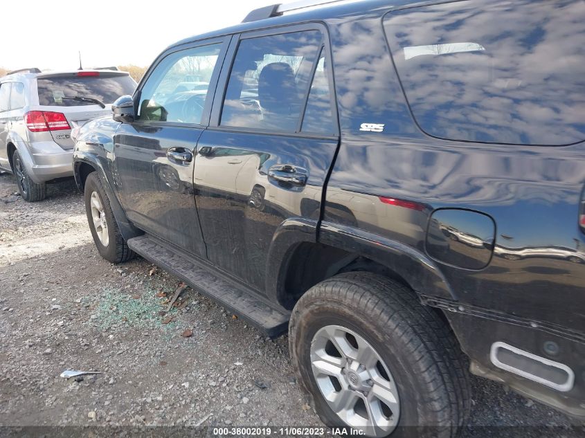 2019 TOYOTA 4RUNNER SR5 - JTEBU5JR9K5684698