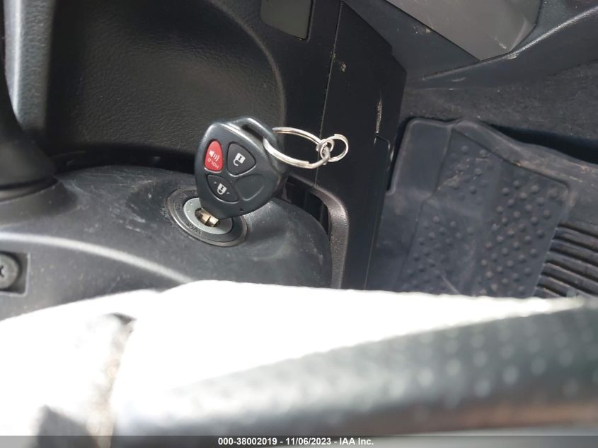2019 TOYOTA 4RUNNER SR5 - JTEBU5JR9K5684698