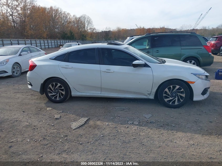 VIN 19XFC2F70JE010005 2018 HONDA CIVIC EX