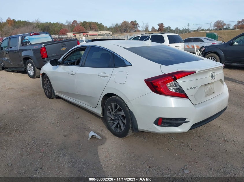 VIN 19XFC2F70JE010005 2018 HONDA CIVIC EX