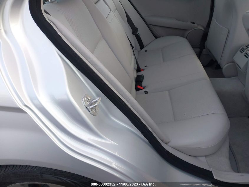 2013 MERCEDES-BENZ C 300 LUXURY 4MATIC - WDDGF8AB7DAH30654