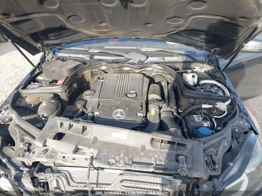 2013 MERCEDES-BENZ C 250 WDDGJ4HB5DF959136