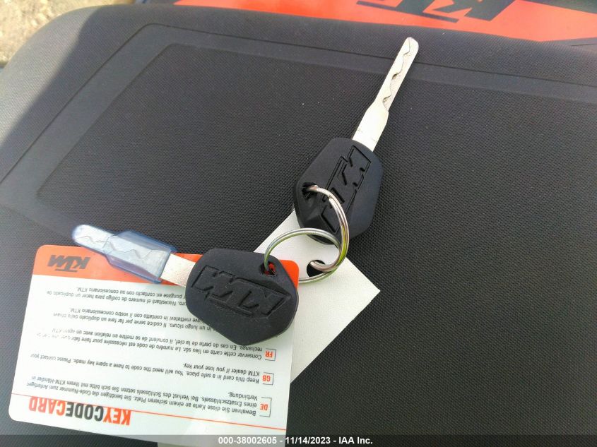 2022 KTM 390 DUKE MD2JPJ402NC256804