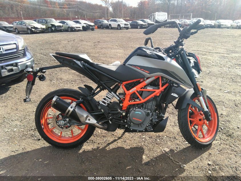 2022 KTM 390 DUKE MD2JPJ402NC256804