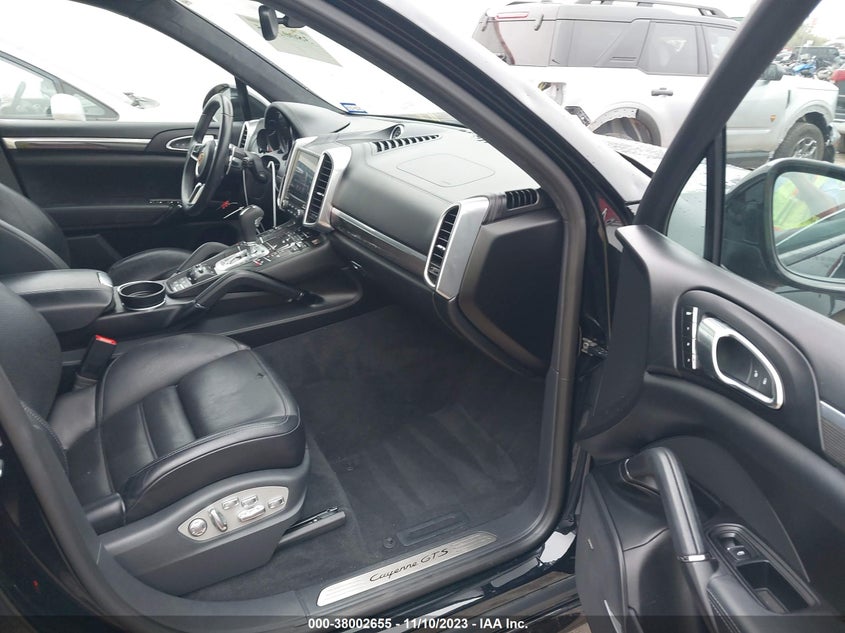 VIN WP1AD2A20HLA81644 2017 PORSCHE CAYENNE GTS