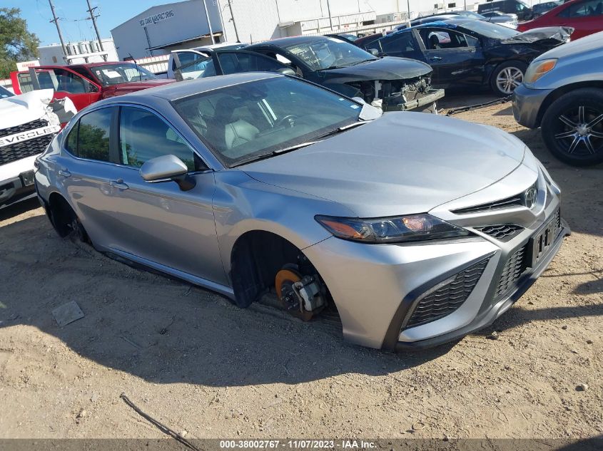 2022 TOYOTA CAMRY SE/SE NIGHT SHADE - 4T1G11AK3NU645383