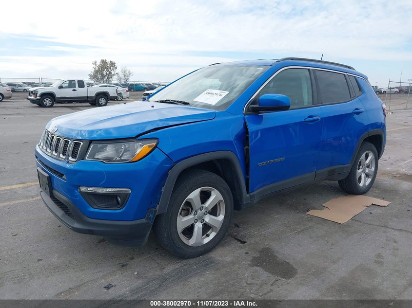 VIN 3C4NJDBB0JT138893 2018 JEEP COMPASS LATITUDE