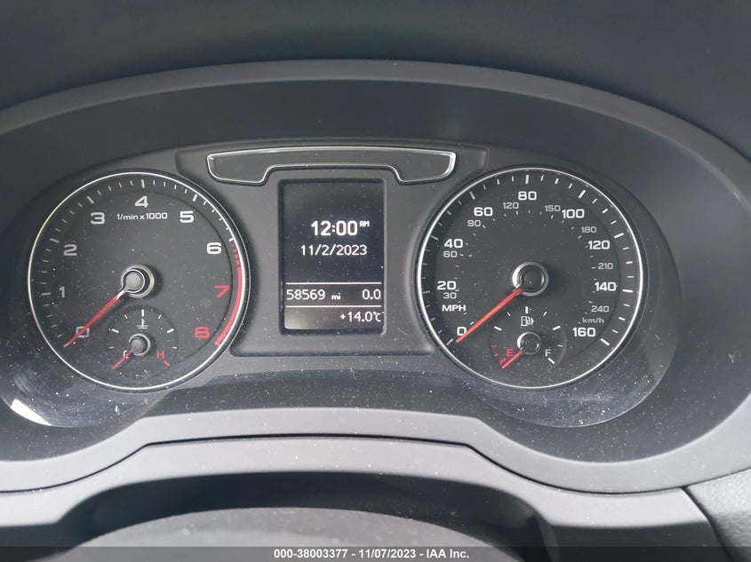 VIN WA1BCCFS4JR008037 2018 AUDI Q3 PREMIUM