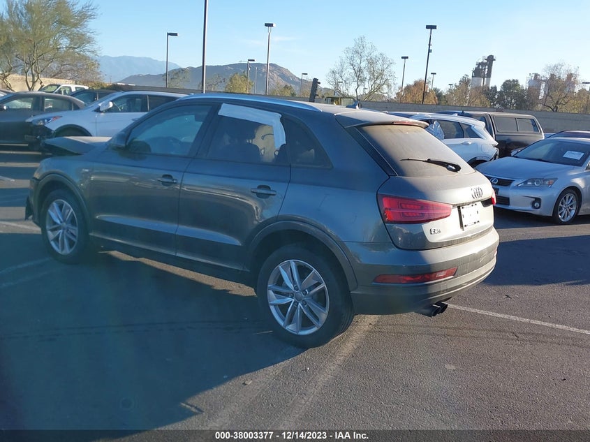 VIN WA1BCCFS4JR008037 2018 AUDI Q3 PREMIUM