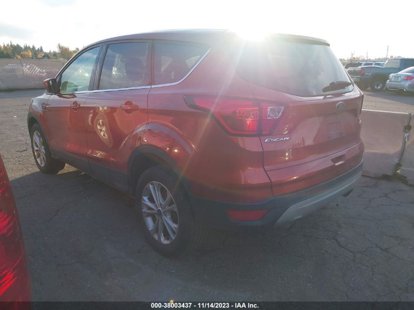 1FMCU9GDXKUB33077 2019 FORD ESCAPE, photo no. 3