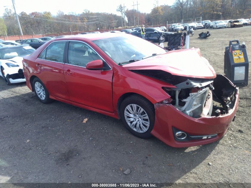 2014 TOYOTA CAMRY SE - 4T1BF1FK2EU831128