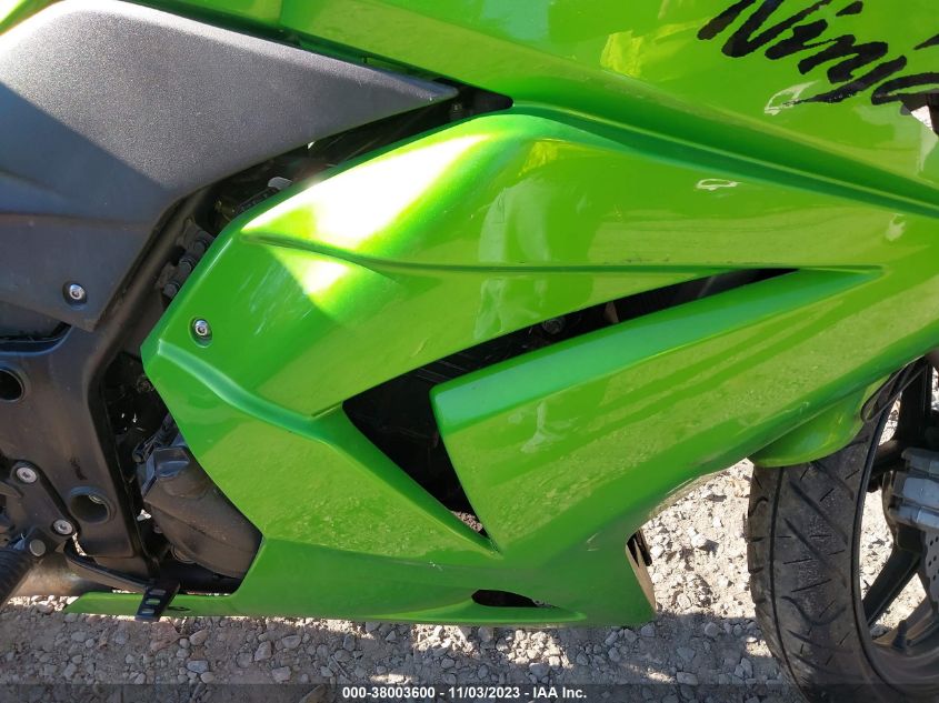 2012 KAWASAKI EX250 J JKAEXMJ18CDAB1947
