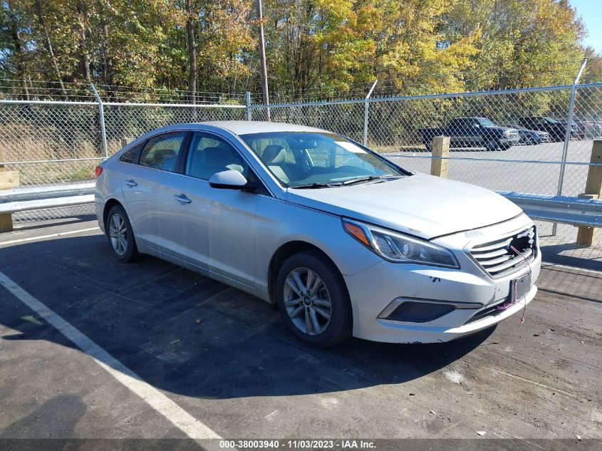 2017 HYUNDAI SONATA SE - 5NPE24AF5HH491027