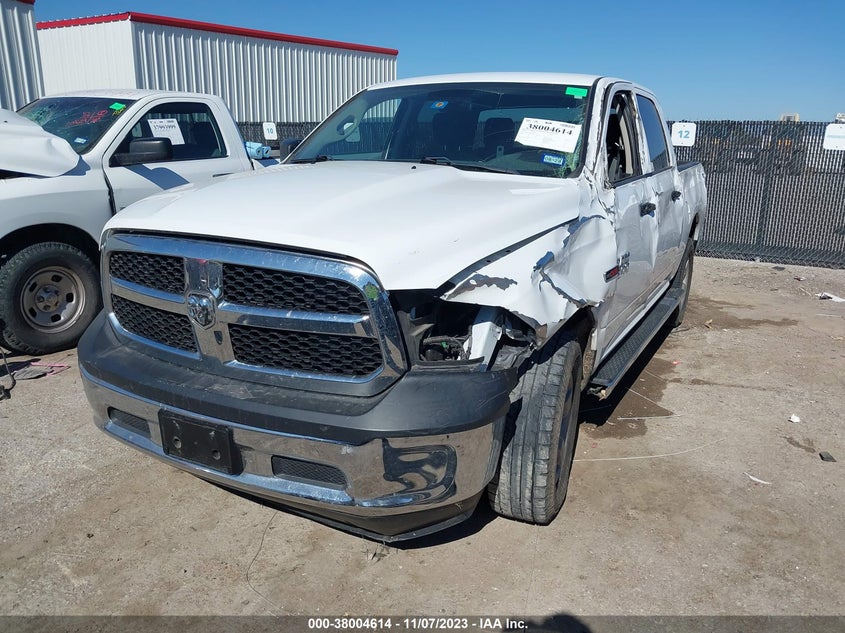 VIN 1C6RR7KM9JS268516 2018 RAM 1500 TRADESMAN  4X4 5\7" BOX