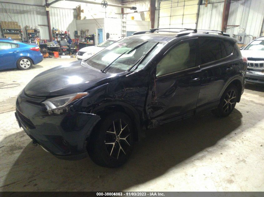 2018 TOYOTA RAV4 SE - JTMJFREV5JJ256187
