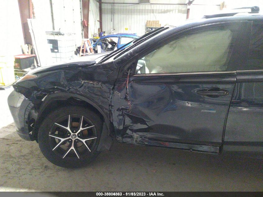 2018 TOYOTA RAV4 SE - JTMJFREV5JJ256187