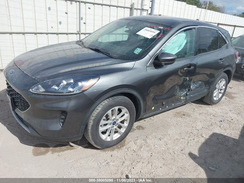 2020 FORD ESCAPE SE - 1FMCU0G68LUB38583