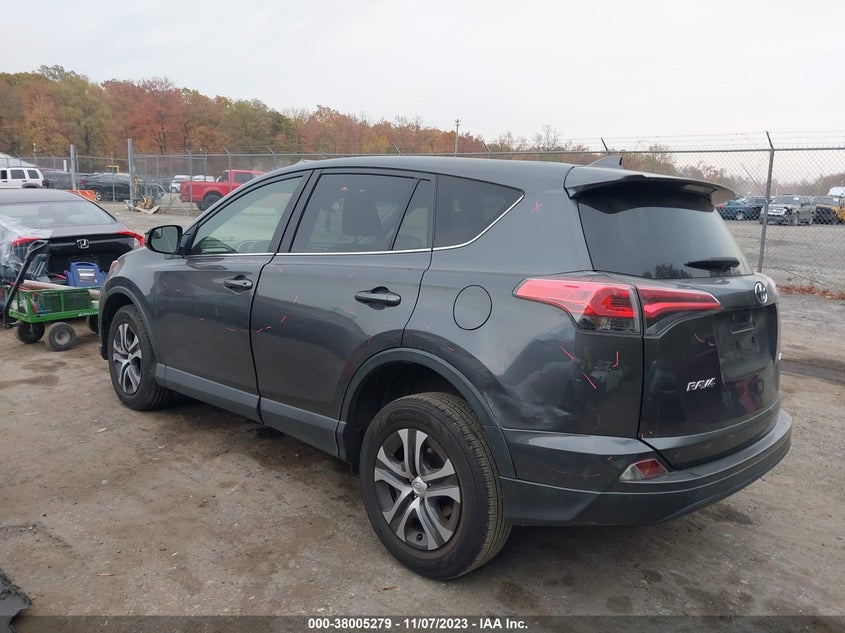 VIN JTMZFREV9HJ722121 2017 TOYOTA RAV4 LE