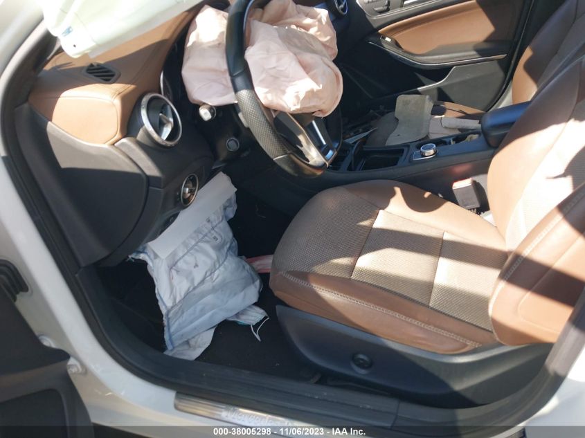 2015 MERCEDES-BENZ GLA 250 4MATIC - WDCTG4GB8FJ054389