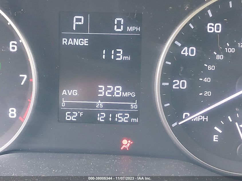 2017 HYUNDAI ELANTRA SE/VALUE/LIMITED - 5NPD84LF7HH034355