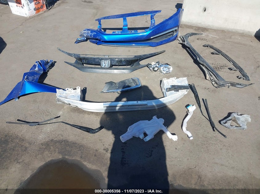 VIN 19XFC2F66LE014800 2020 HONDA CIVIC LX