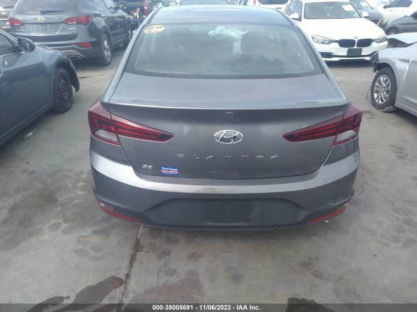 2019 HYUNDAI ELANTRA SE - 5NPD74LF0KH468532