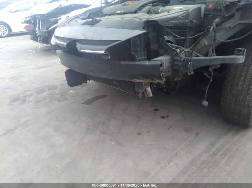 2019 HYUNDAI ELANTRA SE - 5NPD74LF0KH468532