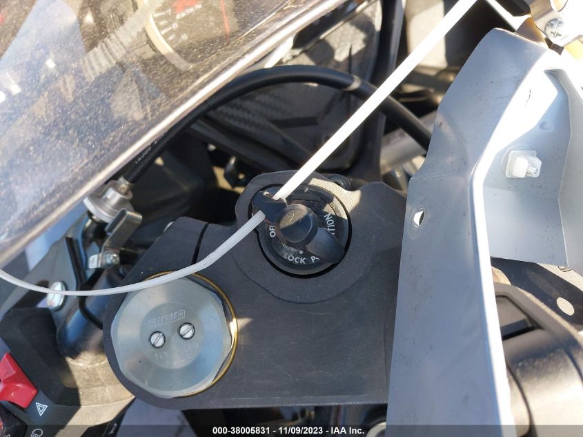 2023 SUZUKI GSX-R750 JS1GR7MA5P7100655
