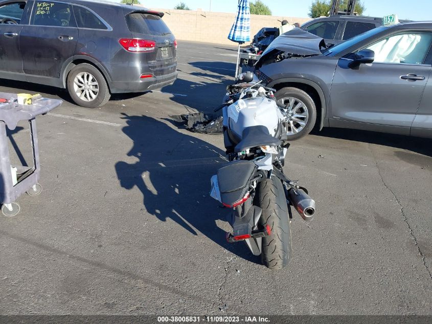 2023 SUZUKI GSX-R750 JS1GR7MA5P7100655