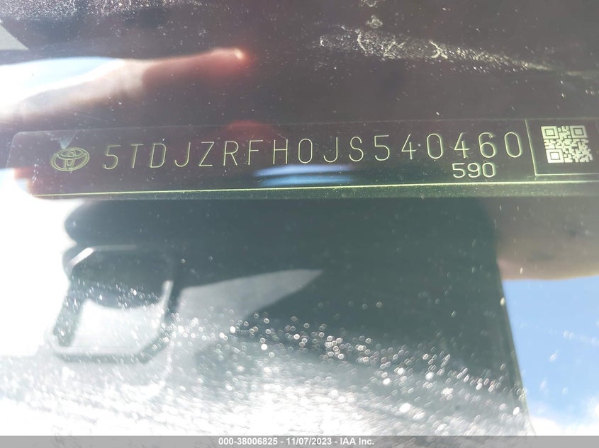 VIN 5TDJZRFH0JS540460 2018 TOYOTA HIGHLANDER SE/XLE
