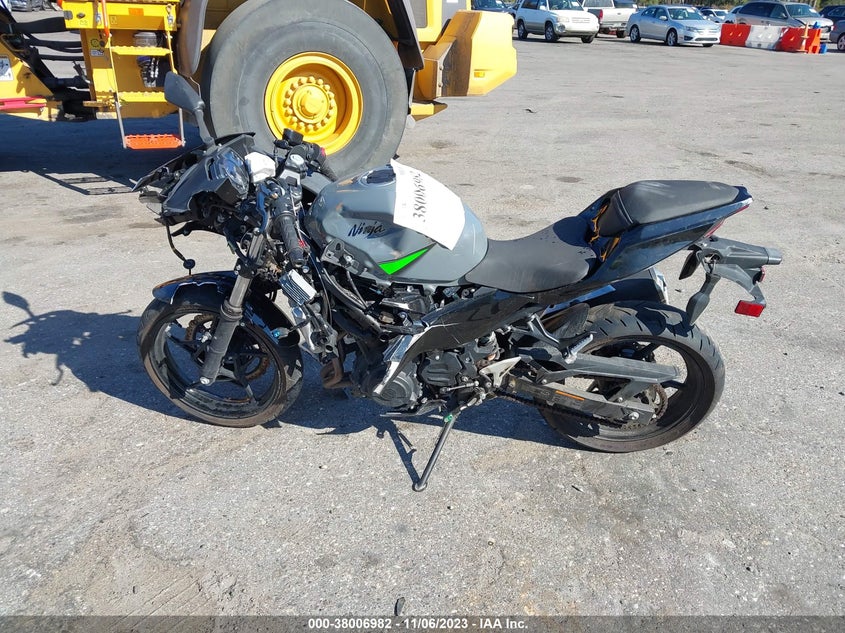 VIN JKAEXKG17KDA32318 2019 KAWASAKI EX400
