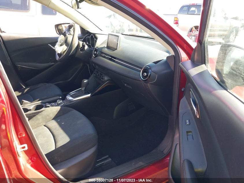 VIN 3MYDLBYV9JY317840 2018 TOYOTA YARIS IA