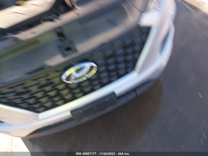 2019 HYUNDAI TUCSON SE - KM8J23A44KU976758