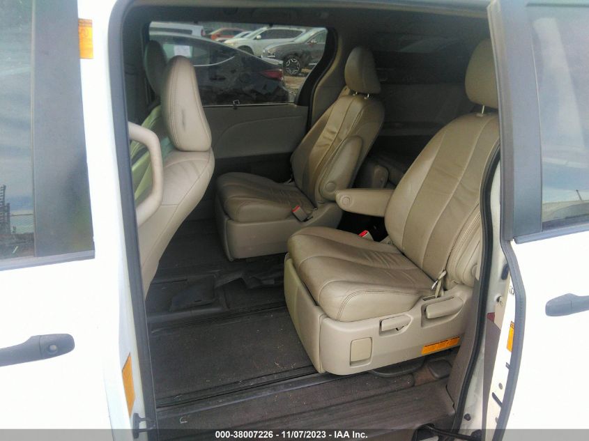 2014 TOYOTA SIENNA LTD/XLE - 5TDDK3DC5ES086766