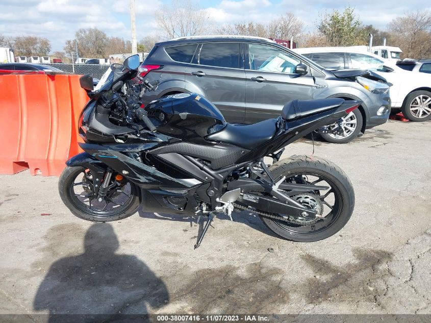 2023 YAMAHA YZFR3 A MH3RH18Y6PK013299