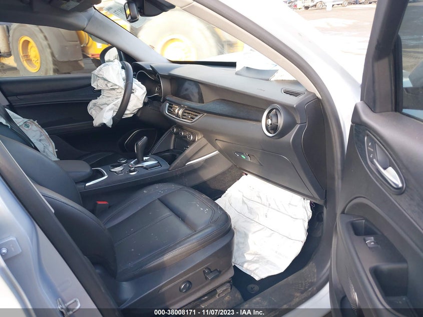 VIN ZASPAJAN5M7D08295 2021 ALFA ROMEO STELVIO SPORT