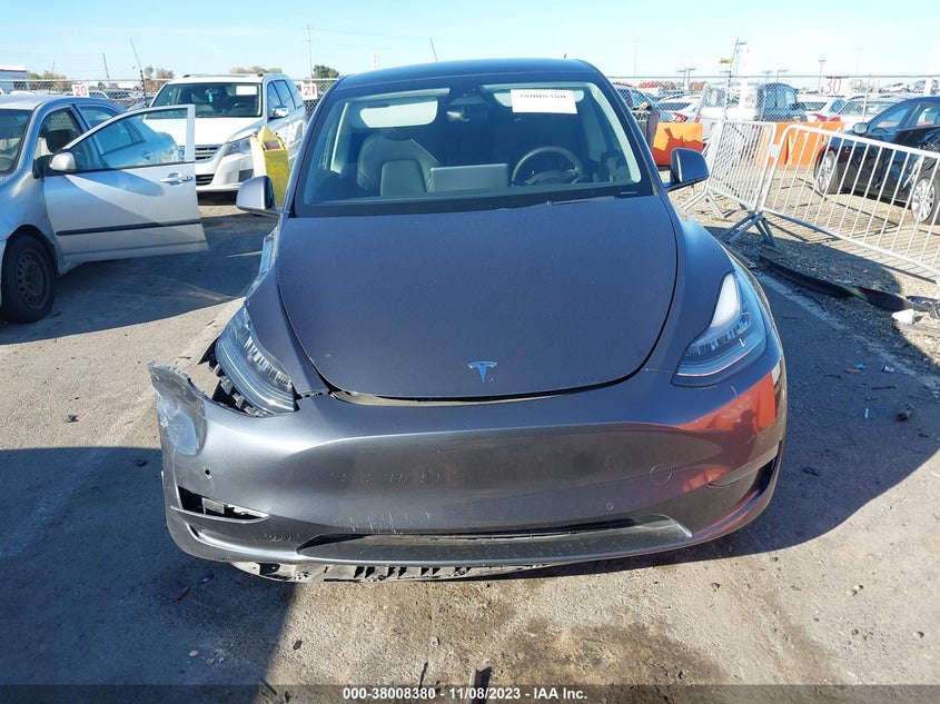 VIN 5YJYGDEE8MF100171 2021 TESLA MODEL Y