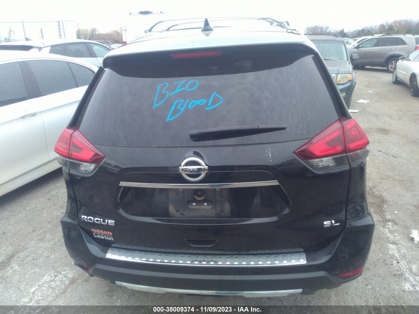 VIN JN8AT2MT0JW468809 2018 NISSAN ROGUE S/SL/SV