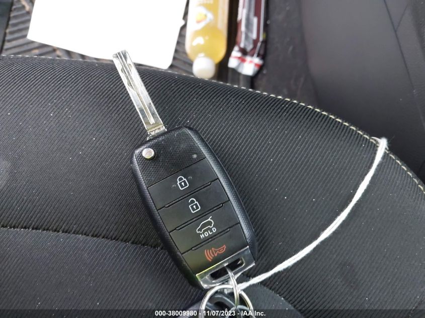 2016 KIA SOUL + - KNDJP3A53G7259191