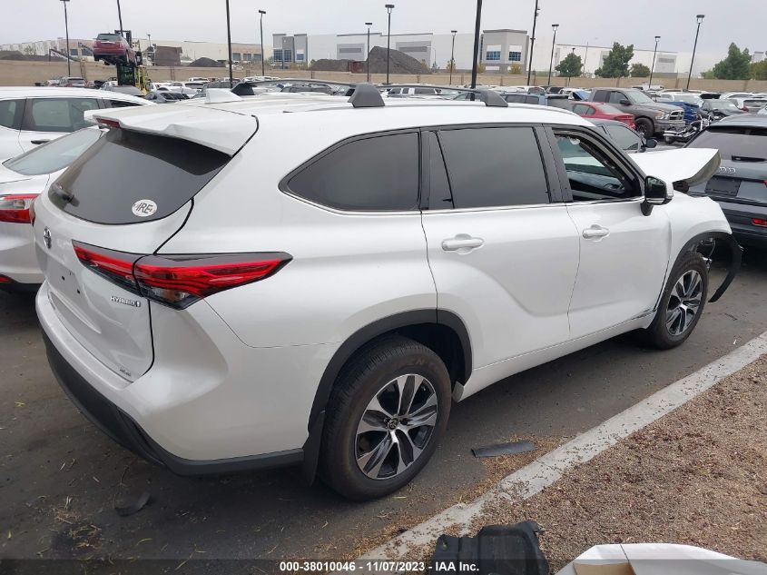 2022 TOYOTA HIGHLANDER HYBRID XLE - 5TDHBRCH6NS553422