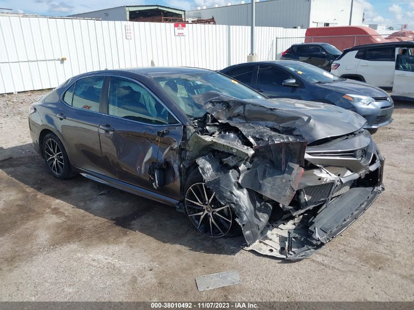 2022 TOYOTA CAMRY SE/SE NIGHT SHADE - 4T1G11AK5NU638550