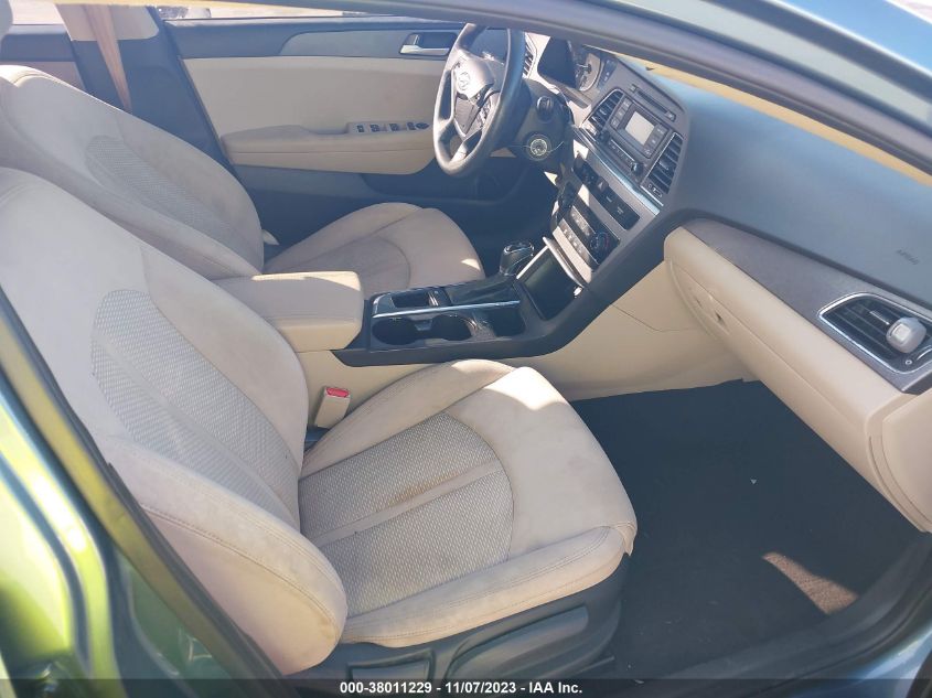 2017 HYUNDAI SONATA SE - 5NPE24AF1HH552700